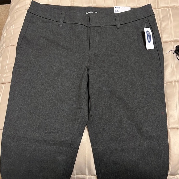 Old Navy Pants - Old Navy Women’s Pixie Ankle Pants